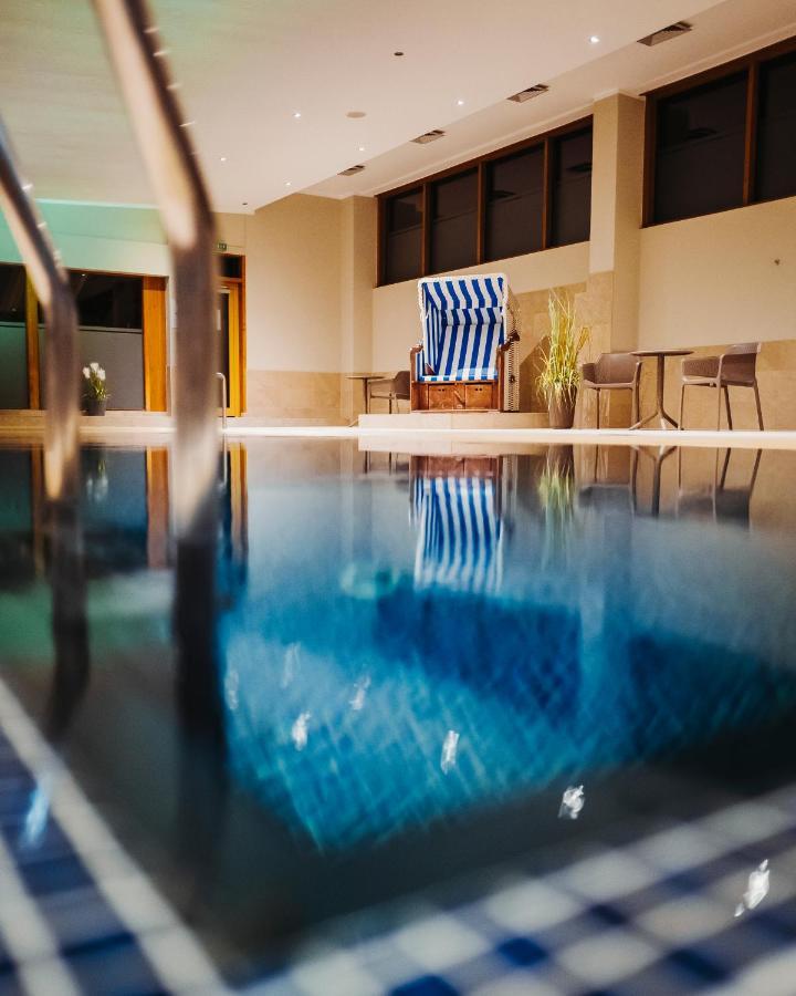 Resort Hotel IV Jahreszeiten Цингст Экстерьер фото