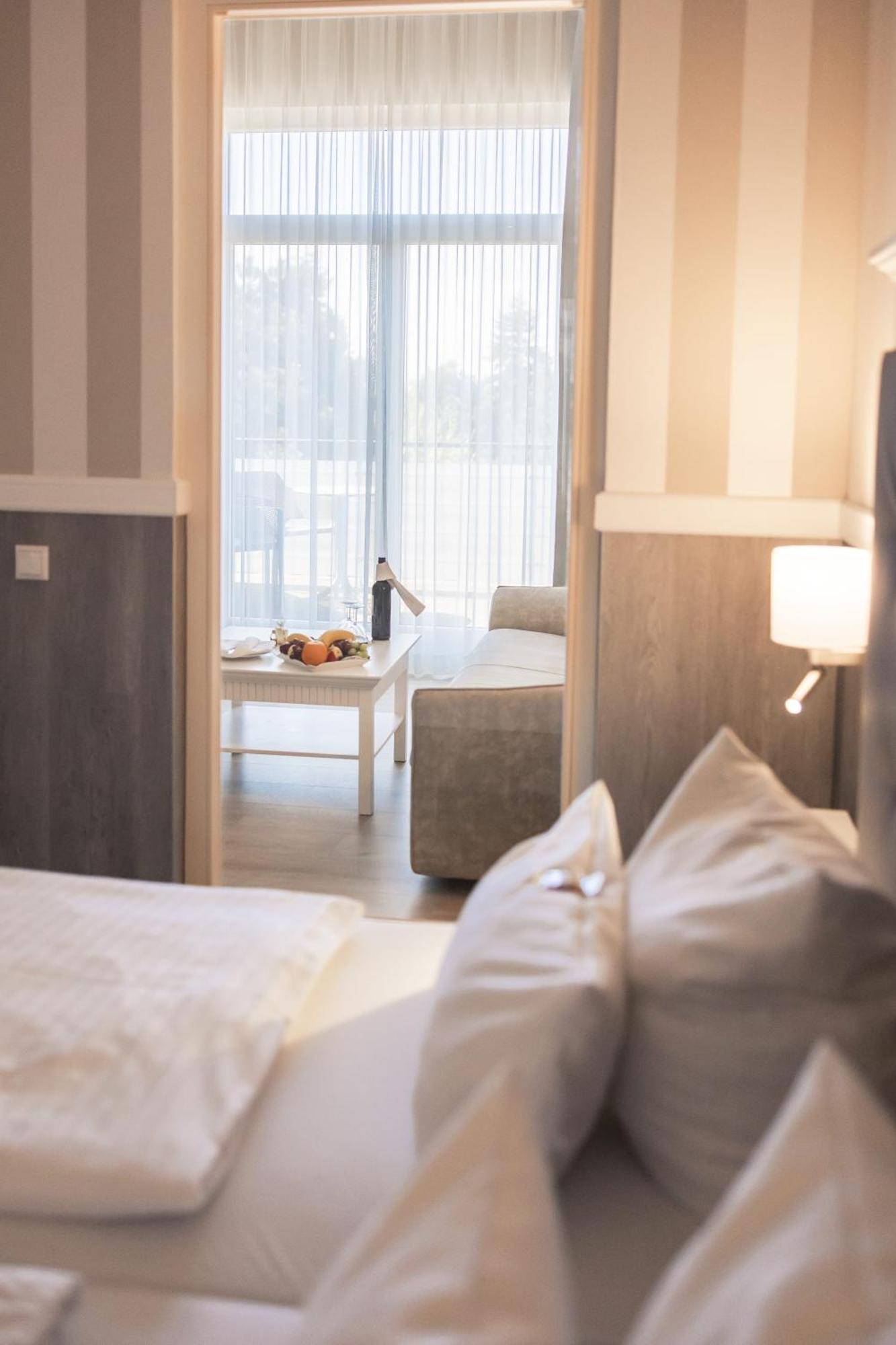 Resort Hotel IV Jahreszeiten Цингст Экстерьер фото