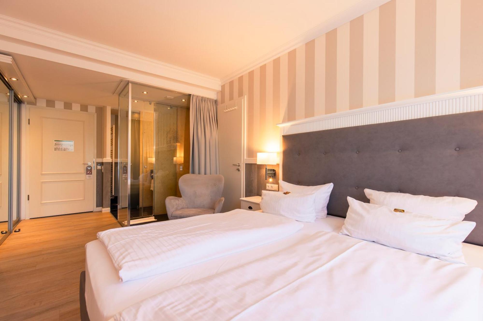 Resort Hotel IV Jahreszeiten Цингст Экстерьер фото